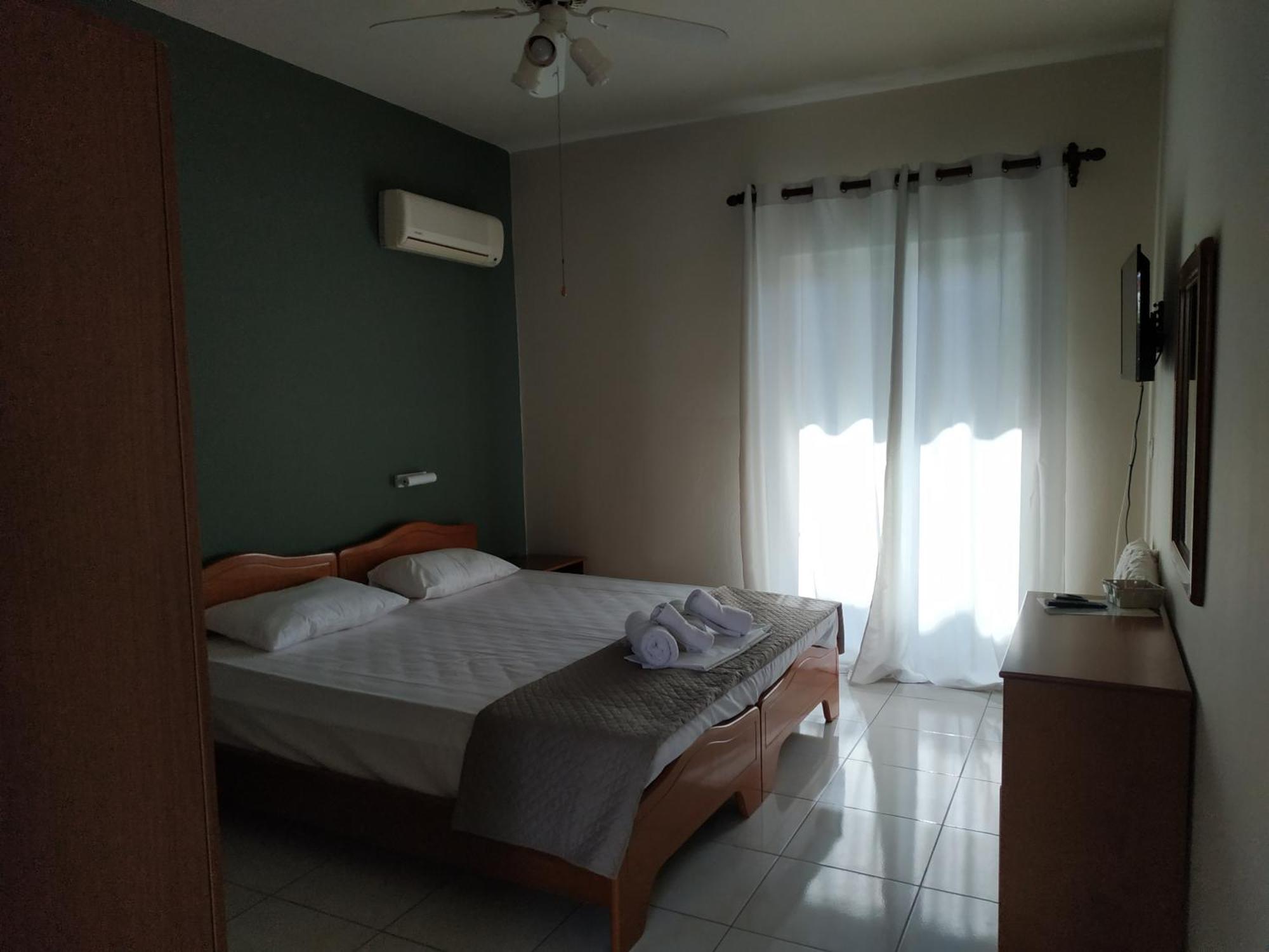 Apartments By Evita'S Resort Poros Town Exterior photo